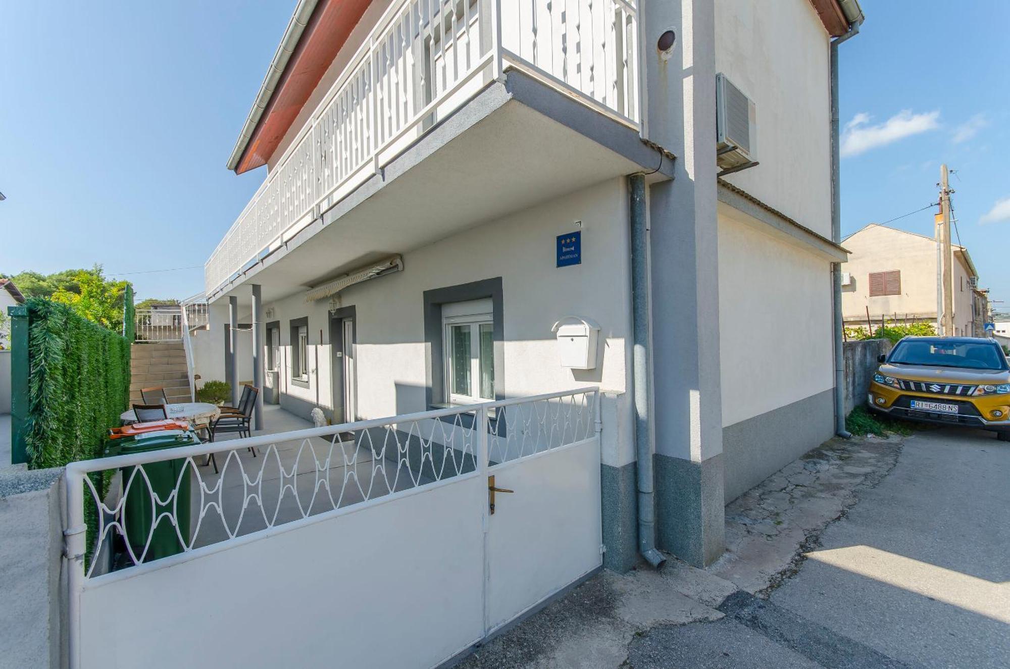 Apartments Danica Pirovac Exterior foto